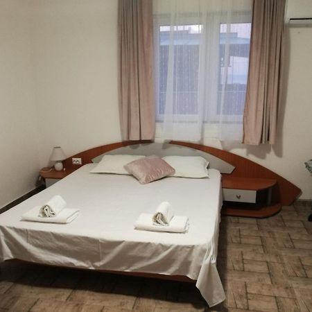 Hotel Hrisi Chernomorets Esterno foto