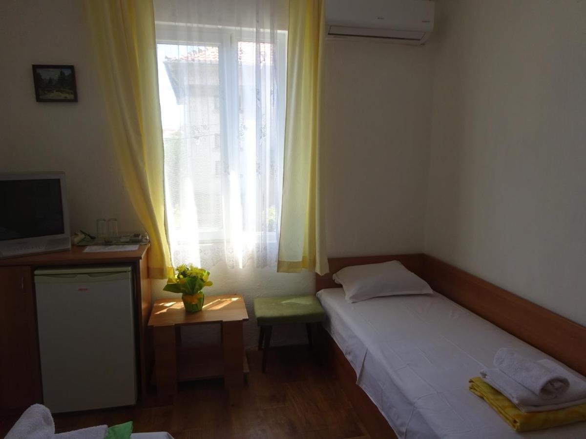 Hotel Hrisi Chernomorets Esterno foto