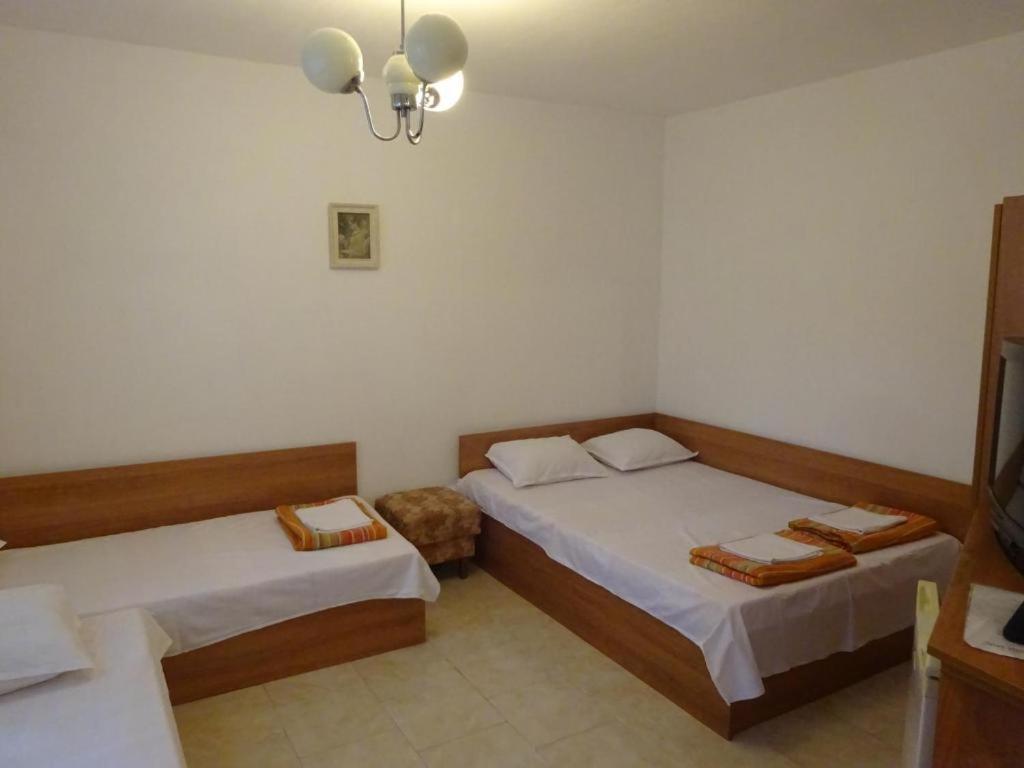 Hotel Hrisi Chernomorets Esterno foto