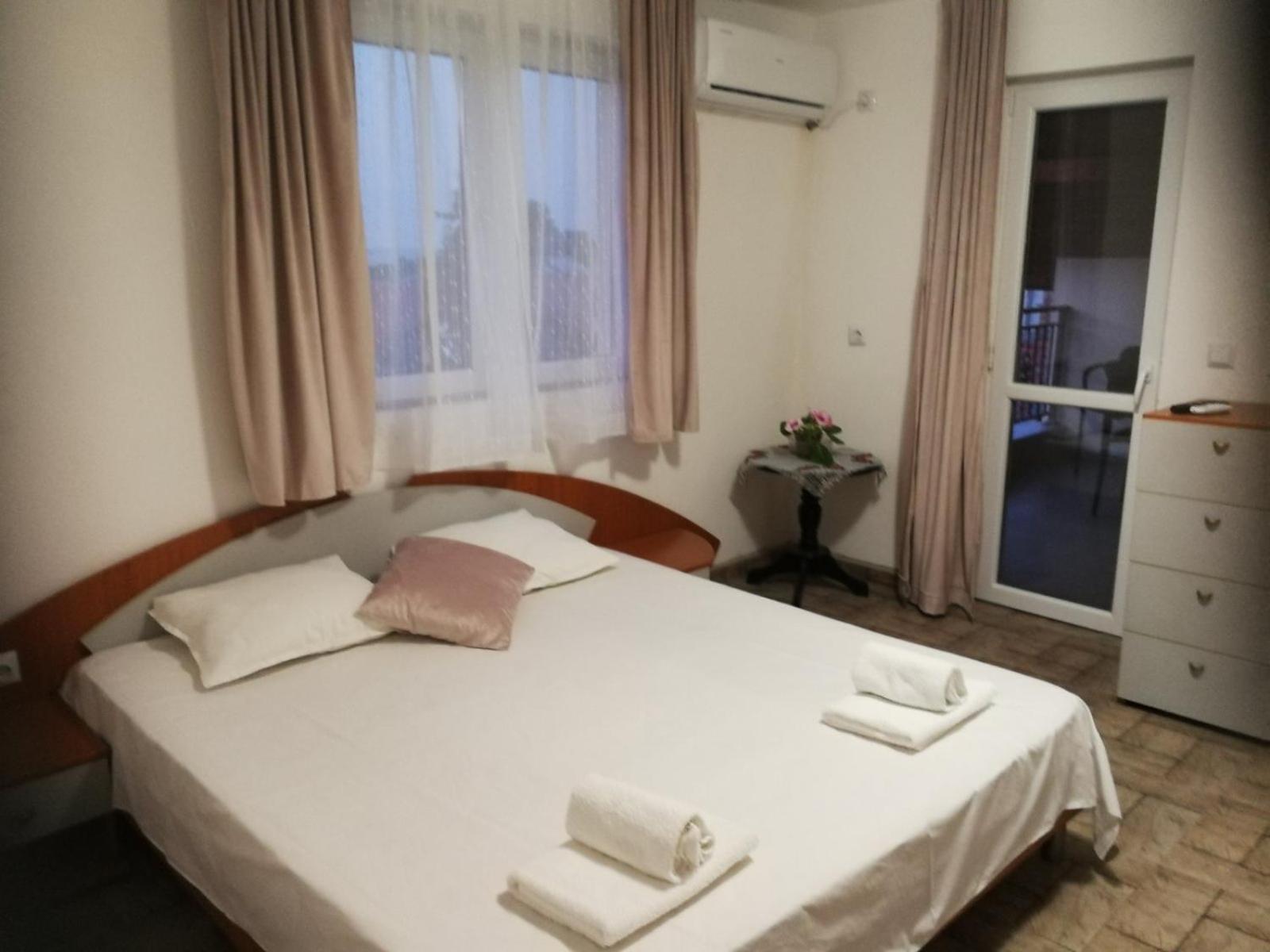 Hotel Hrisi Chernomorets Esterno foto